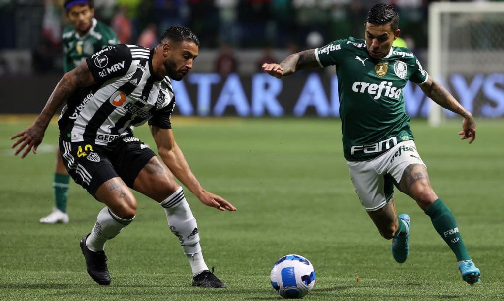 Brasileiro: Atlético-MG quer superar Palmeiras para ficar perto do G6 Duelo às 21h45 em Belo Horizonte terá transmissão da Rádio Nacional