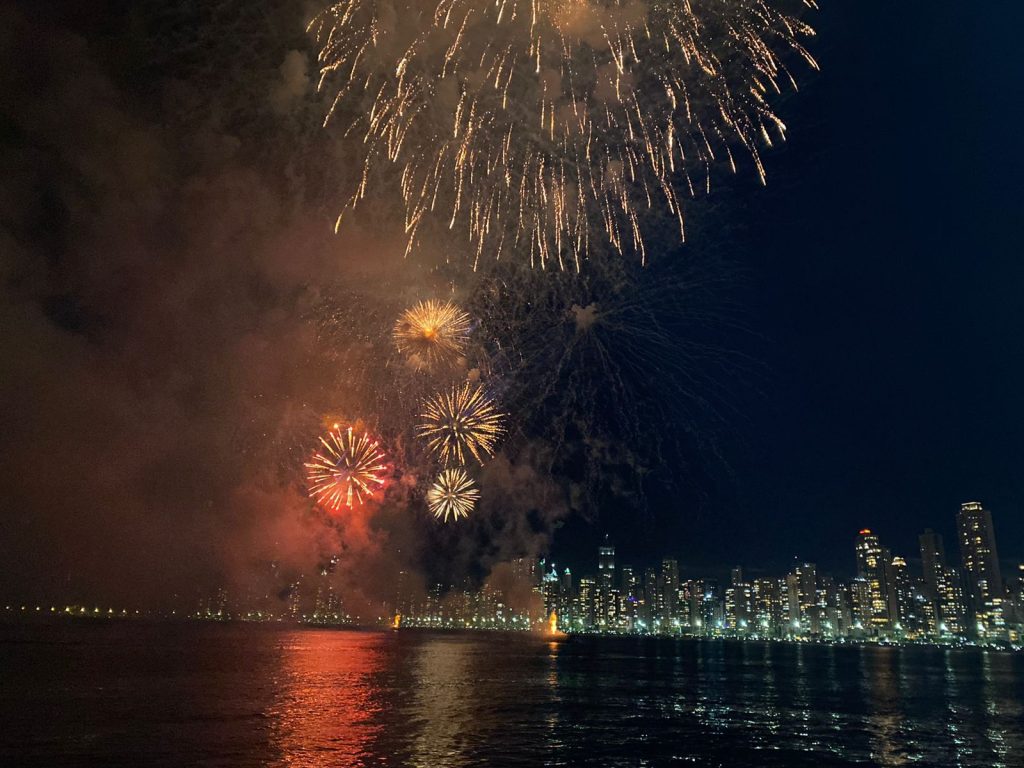 Teste de fogos do Réveillon de Balneário Camboriú será nesta Quinta-feira